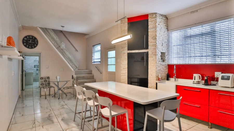 3 Bedroom Property for Sale in Woodstock Western Cape